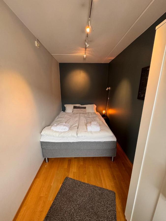 Super Central 3-Bedroom Apartment Осло Екстериор снимка